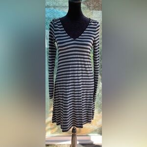 Express Vintage Long Sleeve V-Neck Black & Gray Striped Skater Dress Size XS